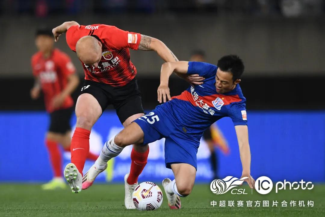 نتيجة مباراة ليفربول اليوم مباشر - تحديثات حية وأهداف